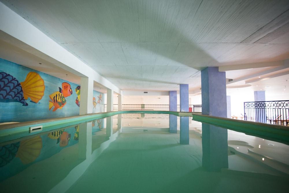 Mirachoro Carvoeiro Hotel Карвоейро Екстериор снимка