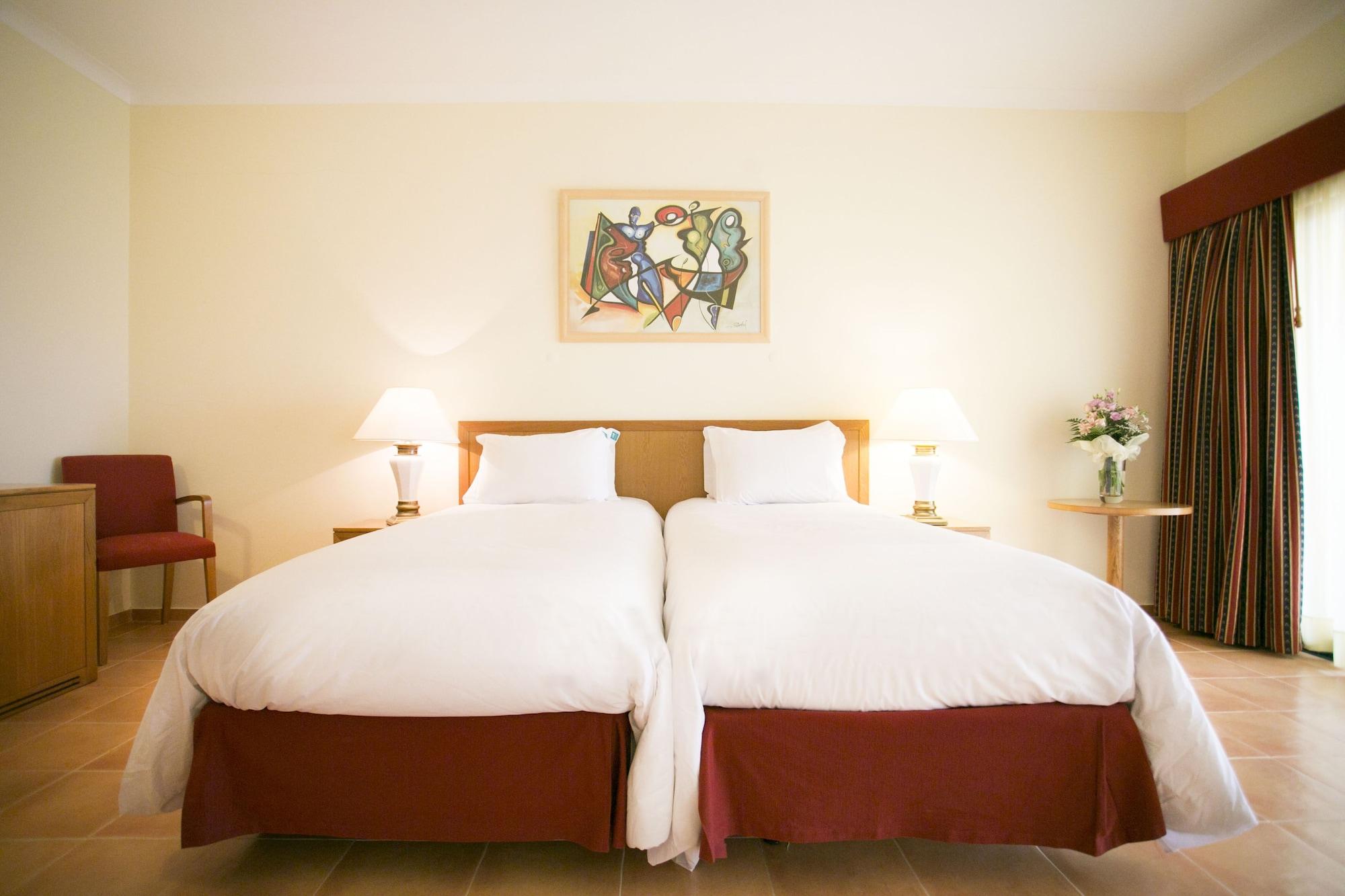 Mirachoro Carvoeiro Hotel Карвоейро Стая снимка